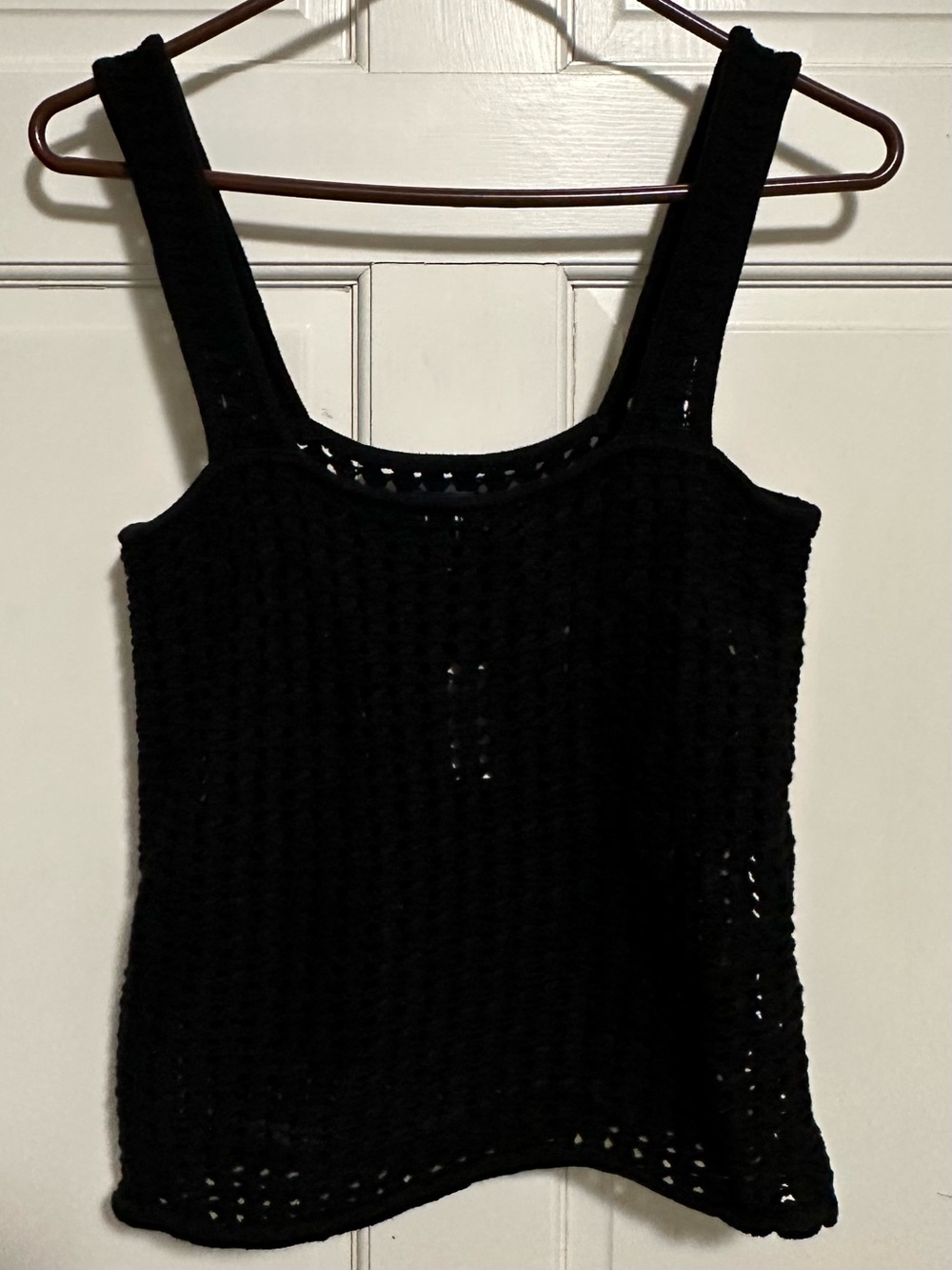 Gap Women’s Black Crochet Tank Top